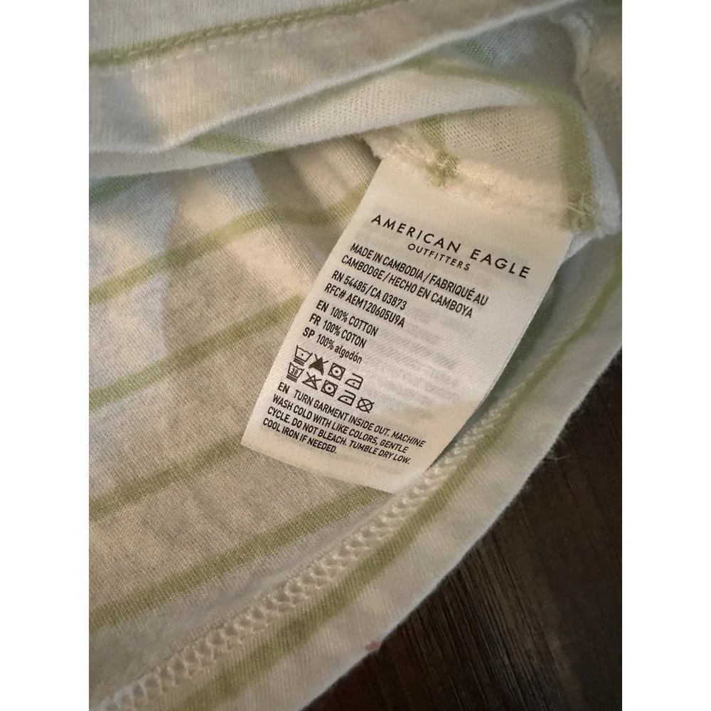 Lightweight Casual  American Eagle T-shirt With Yellowish Green Stripe Medium